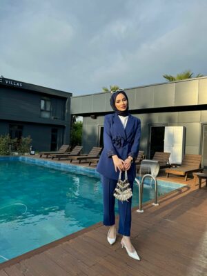 Tailleur Camélia Bleu – Image 2