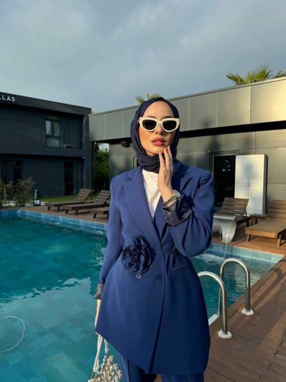 Tailleur Camélia Bleu – Image 1