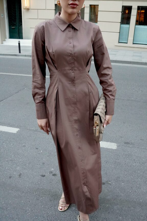 Robe Stela – Image 2