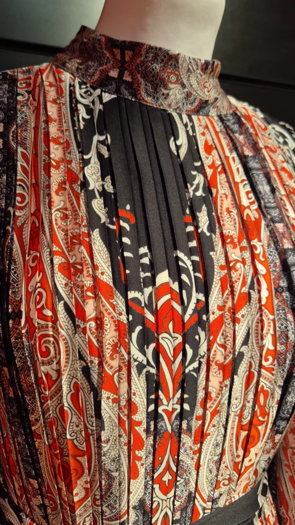 Robe Sarah – Image 2