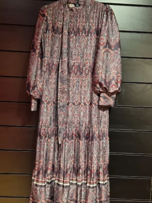 Robe Sarah – Image 7