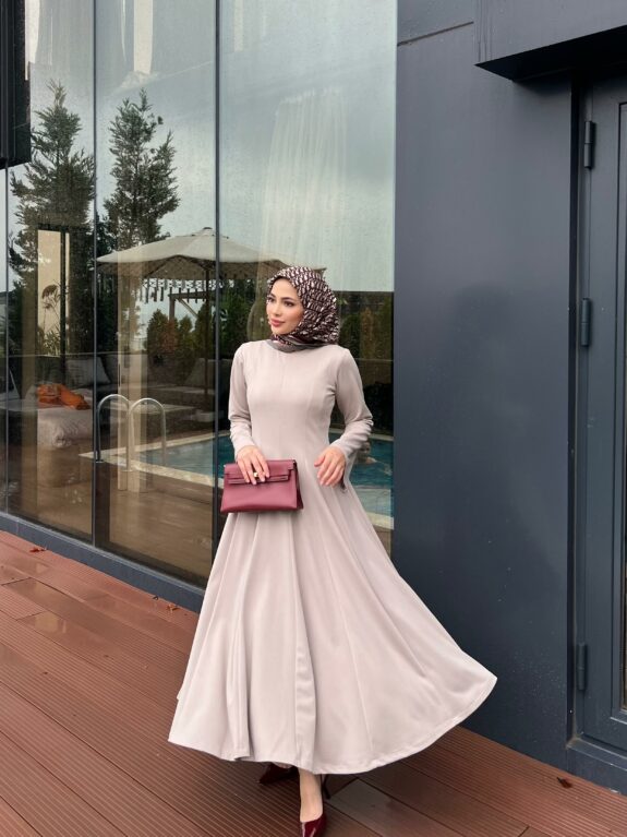 Robe Lily – Image 3