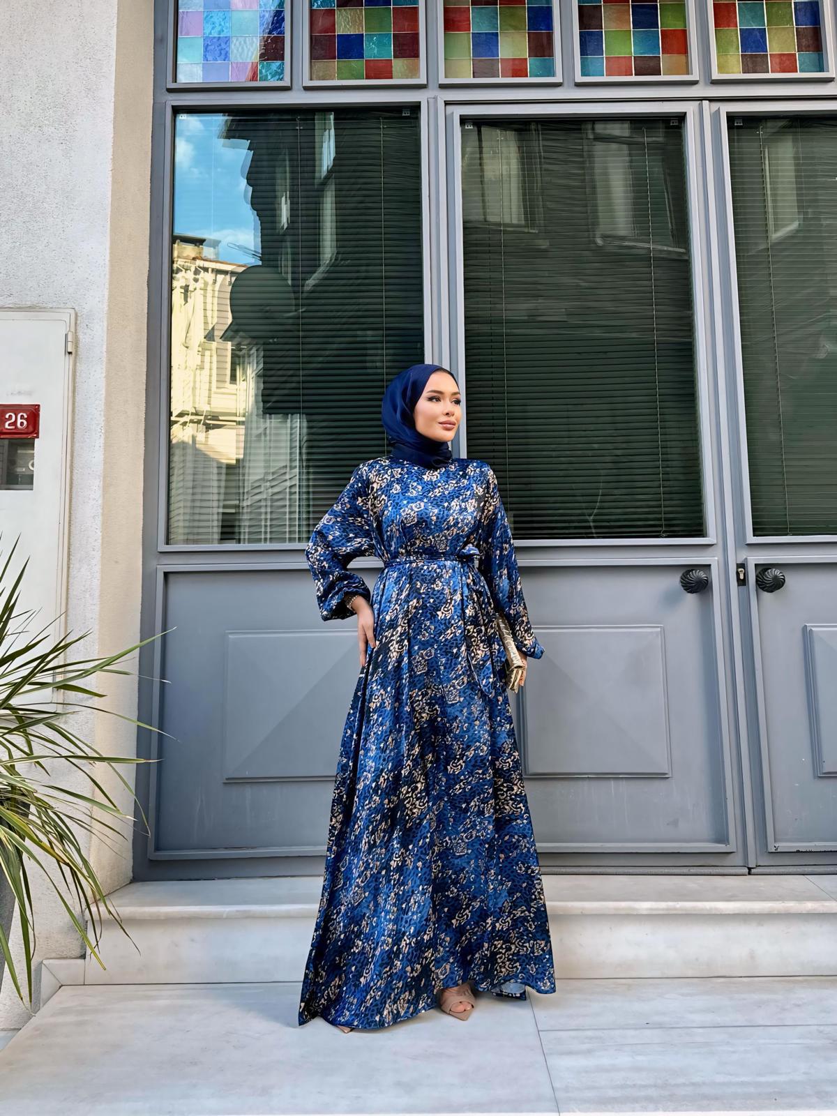 Robe Azura – Image 1