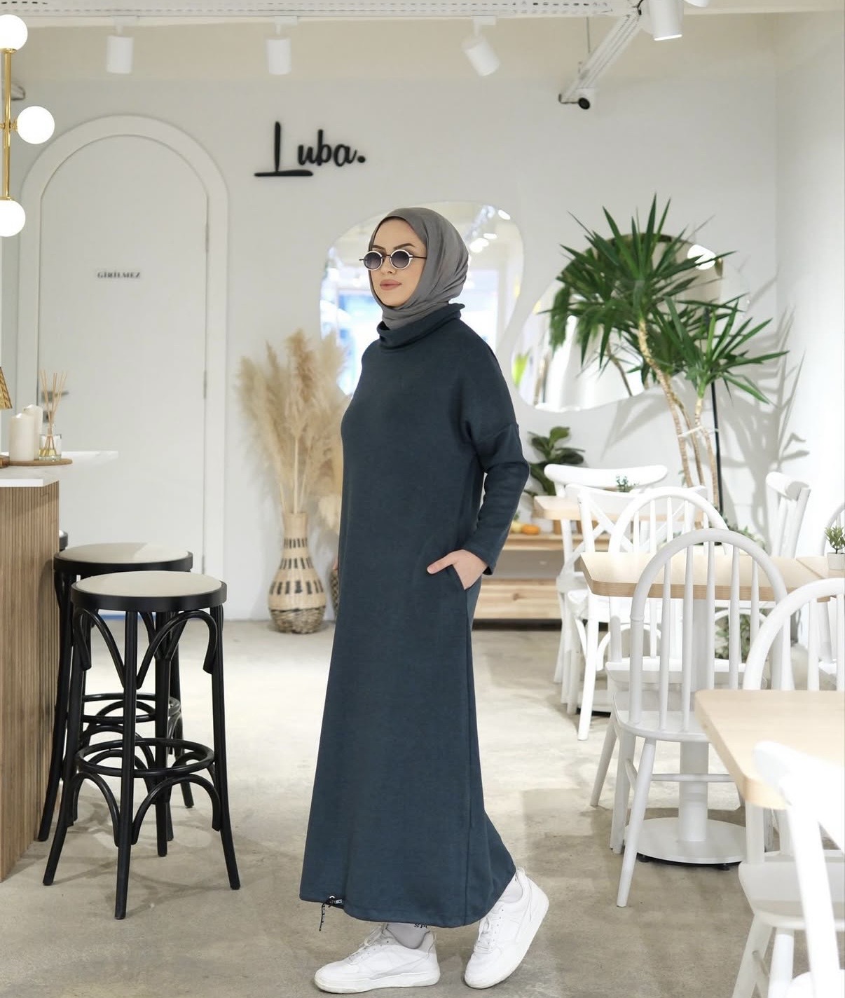 Robe Elane – Image 3